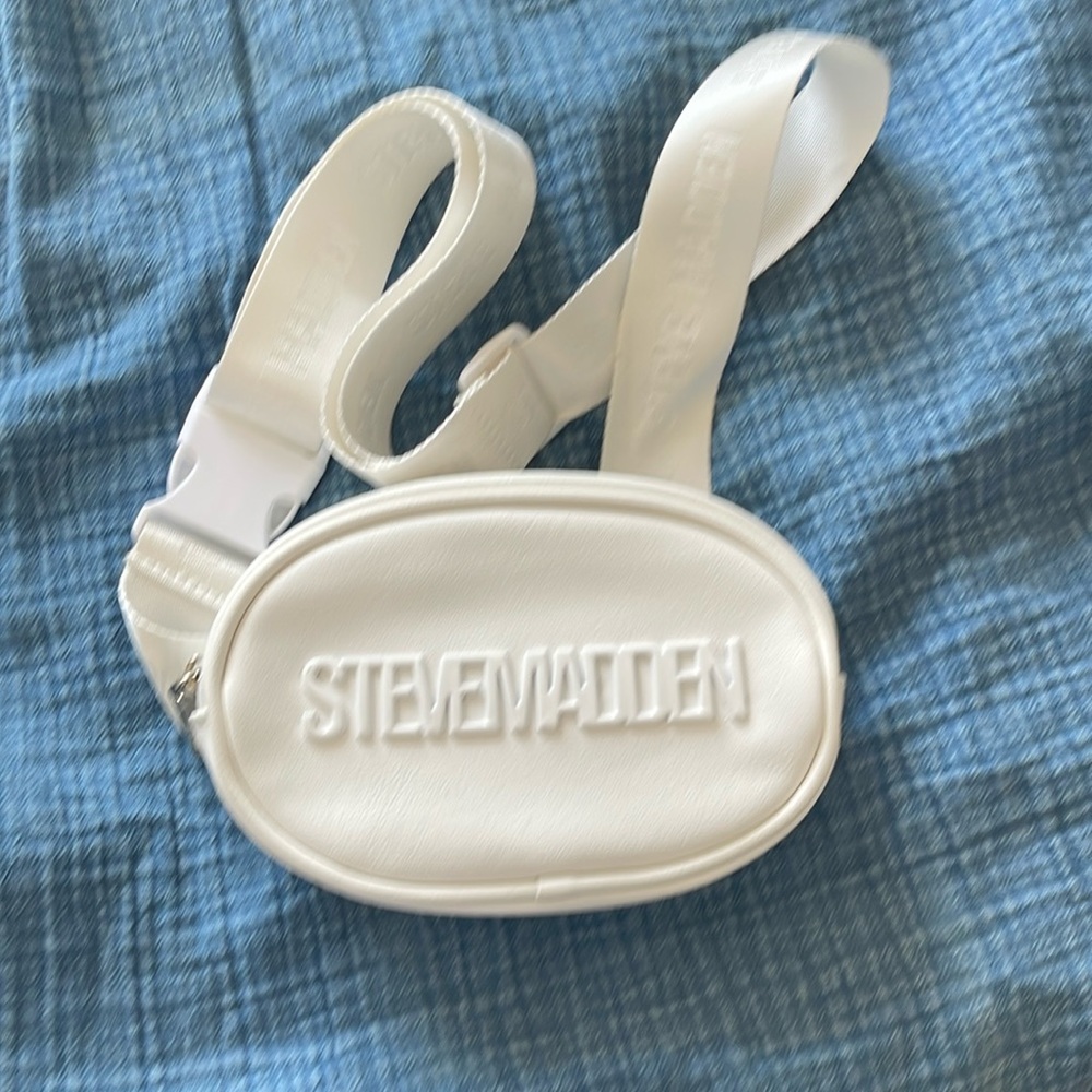 Steve Madden belt bag